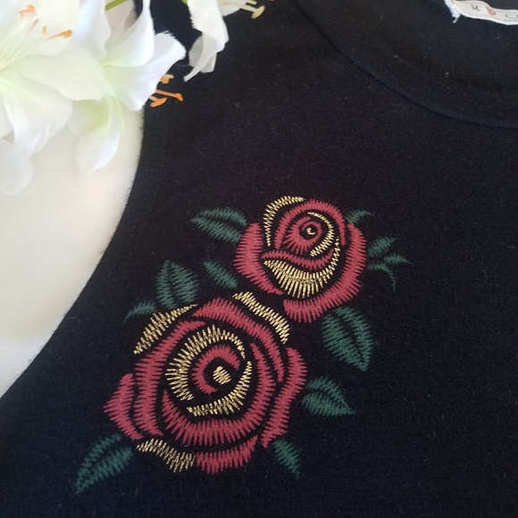 🌹Rose Muscle Tank - Picture 2 of 4